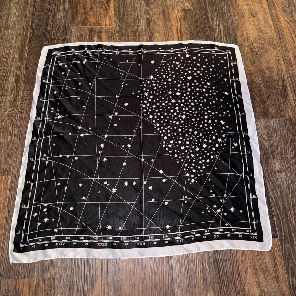 Headscarf - Picture 4 of 4